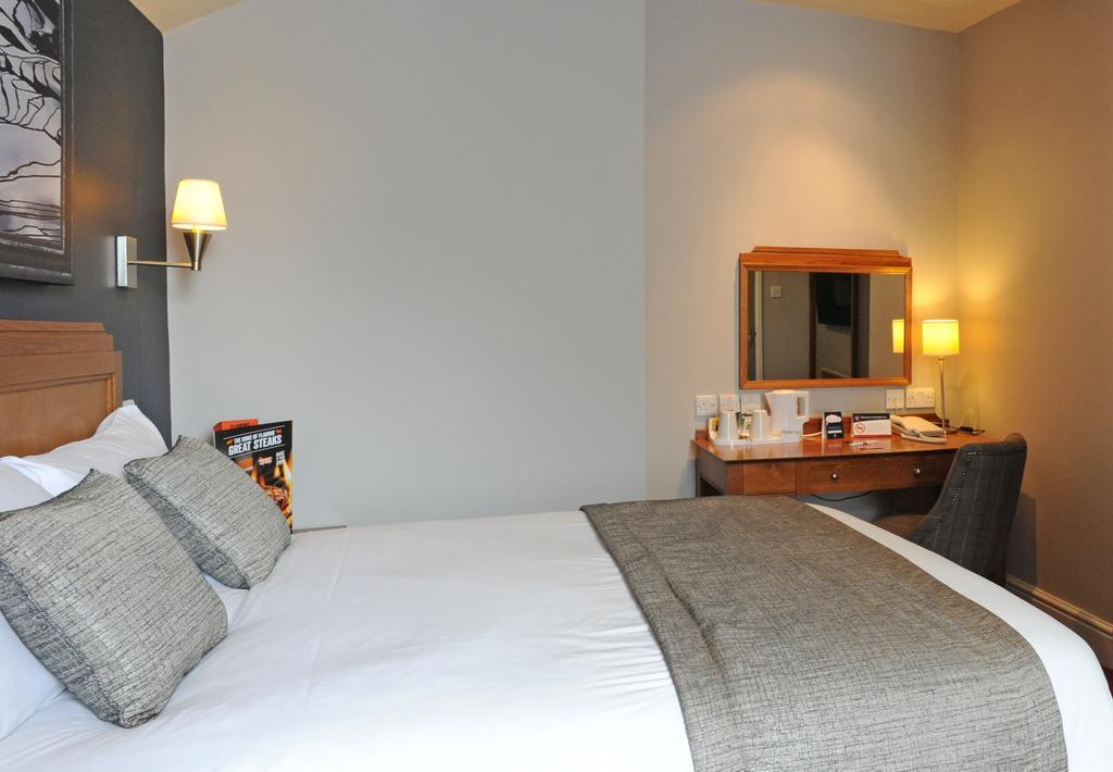 Brentwood Inn By Greene King Inns Rotherham Room photo